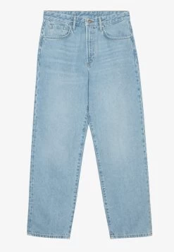 Pier One Vaqueros Boyfriend - Light Blue Denim -Tienda De Hombres Con Estilo ac16563ee37f47ce8b268a55e5e13283