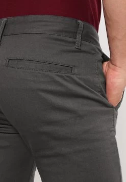 Pier One Pantalones Chinos - Dark Grey -Tienda De Hombres Con Estilo ad63fc5f1f3f44ed919d121e71899f26