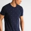 Pier One Camiseta Estampada - Navy -Tienda De Hombres Con Estilo ae4efb93c010470687981e877785fd4d