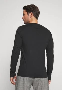 Pier One 2 Pack - Camiseta De Manga Larga - White/Black -Tienda De Hombres Con Estilo b2ae0ed0844241398576a6d2524b1cab