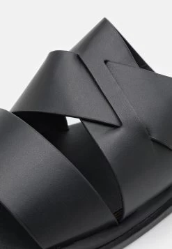 Pier One Sandalias Planas - Black 13 Pier One Sandalias Planas - Black -Tienda De Hombres Con Estilo b50a1b42a3ee4cfaa6748df68bcbfe4c