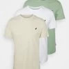 Pier One Birdie - Camiseta Básica - White/Off-White/Green -Tienda De Hombres Con Estilo b78bb0b58e21470789900174cb766326