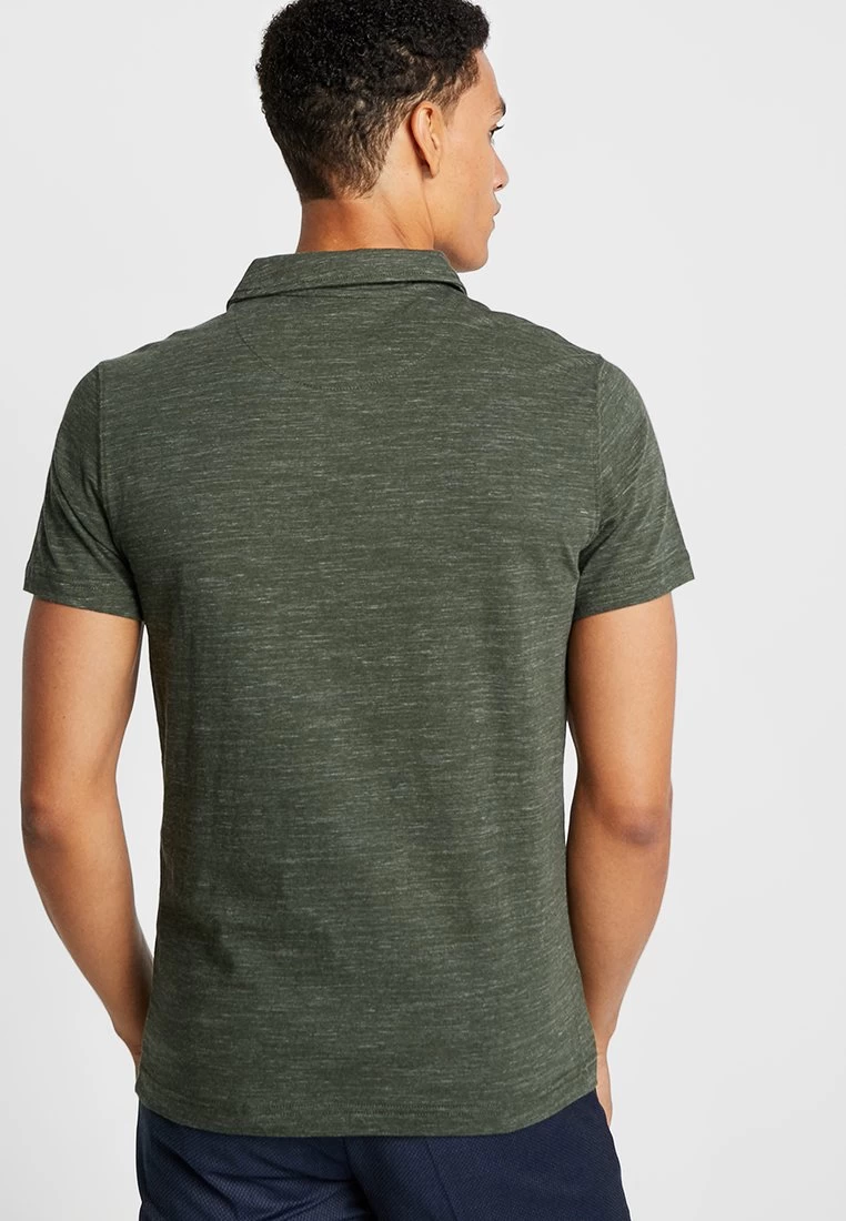 Pier One Polo - Oliv 5 Pier One Polo - Oliv - Imagen 3