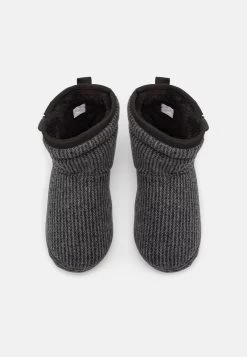 Pier One Unisex - Pantuflas - Dark Grey 11 Pier One Unisex - Pantuflas - Dark Grey -Tienda De Hombres Con Estilo c08c8e96f6c24e5eb4fbdf7ff75482e5