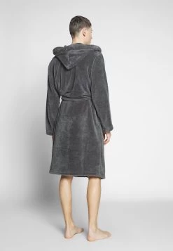 Pier One Albornoz - Dark Gray -Tienda De Hombres Con Estilo c0a98bff0d7040bc9af7c1b11057f9de