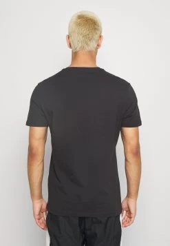 Pier One 7 Pack - Camiseta Básica - Black -Tienda De Hombres Con Estilo c239e8a3e78042a8accd19b3ccbc3f93