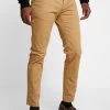 Pier One Pantalones Chinos -Beige 2 Pier One Pantalones Chinos -Beige -Tienda De Hombres Con Estilo c36bfb1a46e446d1b9419e90e6831a71