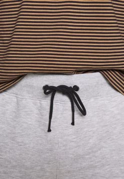 Pier One 2 Pack - Shorts -Light Grey /Black 10 Pier One 2 Pack - Shorts -Light Grey /Black -Tienda De Hombres Con Estilo c4d577d8c6314b53bc4b281d9e735af0