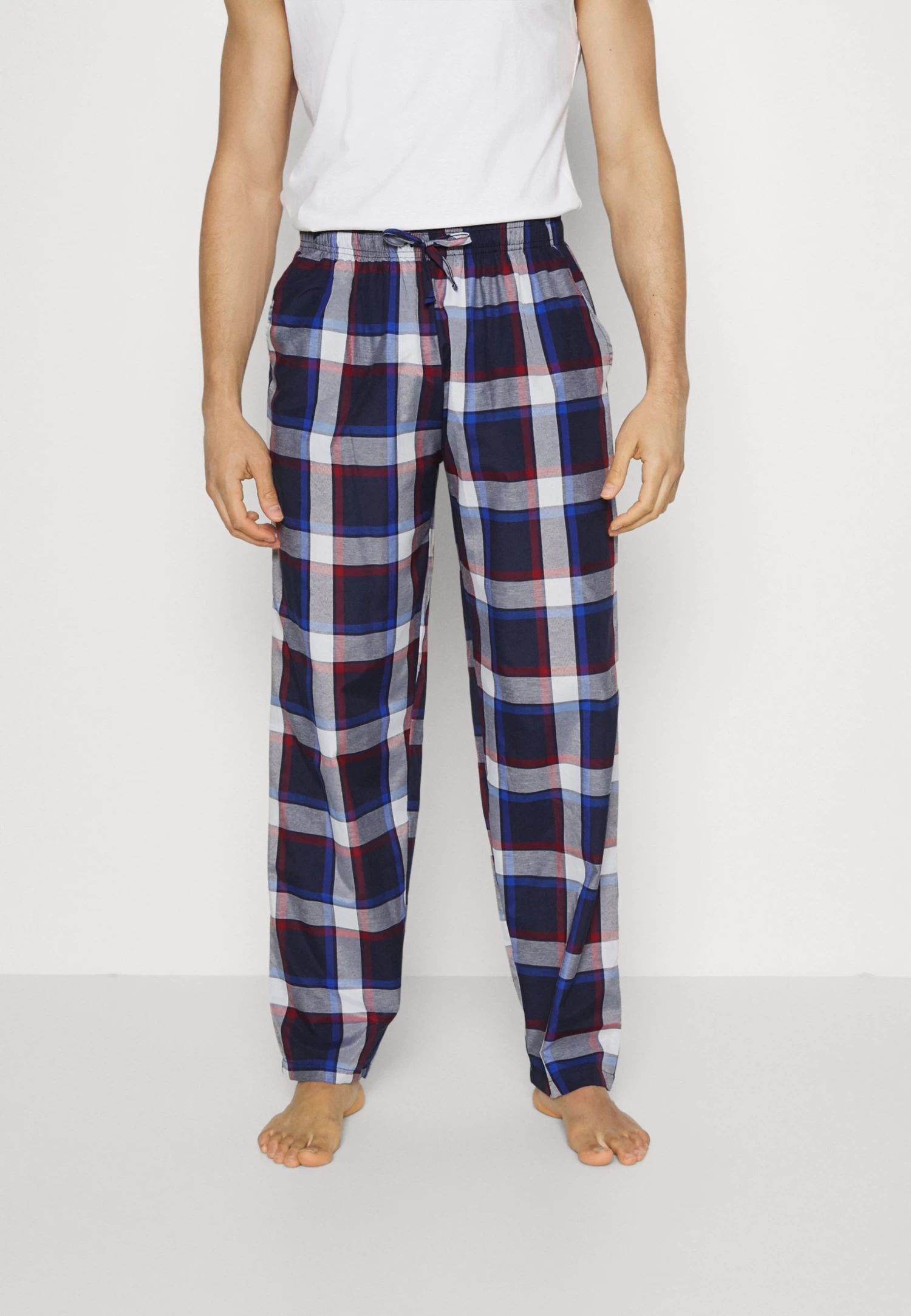 Pier One 2 Pack - Pantalón De Pijama - 503 - Dark Blue_302 - Red 5 Pier One 2 Pack - Pantalón De Pijama - 503 - Dark Blue_302 - Red - Imagen 3