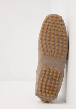 Pier One Unisex - Mocasines - Taupe -Tienda De Hombres Con Estilo c5f4c97fe8f2408ba40fa709d094740e