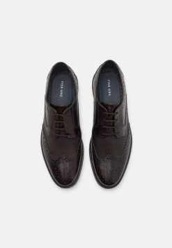 Pier One Zapatos De Vestir - Dark Brown 11 Pier One Zapatos De Vestir - Dark Brown -Tienda De Hombres Con Estilo c874cada9d464458af99769b877d31ec