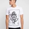 Pier One Camiseta Estampada - White -Tienda De Hombres Con Estilo c87e685ea13a495d9a7d99fbe54c93a1