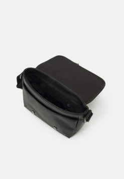 Pier One Unisex - Bandolera -Black -Tienda De Hombres Con Estilo c8b3267bb4784f2bbcd3cf675ef176e0