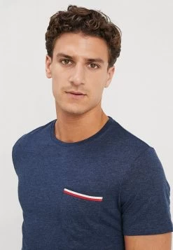Pier One Camiseta Básica - Mottled Dark Blue -Tienda De Hombres Con Estilo cf0b128f23eb42d29f229a8b186e6078