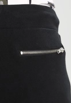 Pier One Biker Jogger - Pantalones Deportivos - Black 11 Pier One Biker Jogger - Pantalones Deportivos - Black -Tienda De Hombres Con Estilo d14f4d3e23264a23856a525cf94a989d