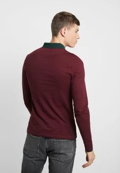 Pier One Muscle Fit - Polo - Bordeaux -Tienda De Hombres Con Estilo d1846c2f89594bf0ab3bedf8e5f62f1a