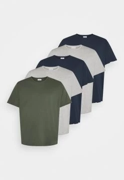 Pier One 5 Pack - Camiseta Básica - Khaki/Grey/Dark Blue -Tienda De Hombres Con Estilo d3fe6e185c83415bbbdfd7d53b4f9bb2