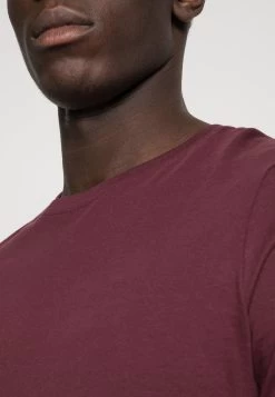 Pier One 2 Pack - Camiseta Básica - Bordeaux 13 Pier One 2 Pack - Camiseta Básica - Bordeaux -Tienda De Hombres Con Estilo dde4a41bb87943ada78e9639f6e4c9bf