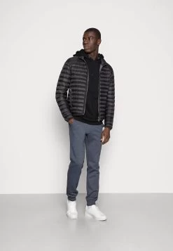 Pier One Jersey Con Capucha - Black -Tienda De Hombres Con Estilo e290b6cacc70486aa1c61cf586508e18