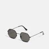 Pier One Unisex - Gafas De Sol - Black -Tienda De Hombres Con Estilo e6841d770fab4e3a9c2a8e860a814b1e