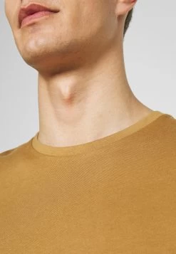 Pier One 5 Pack - Camiseta Básica - Brown/White/Black -Tienda De Hombres Con Estilo e6d788f84bb349b1a0ea875ccf85985b