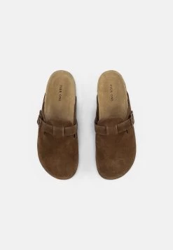 Pier One Leather Unisex - Pantuflas - Brown -Tienda De Hombres Con Estilo e81ec10b1baa426098f203c956f22c98