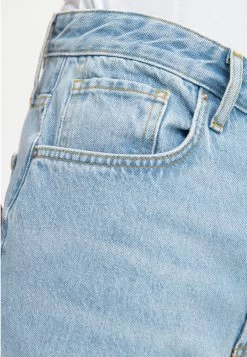 Pier One Vaqueros Boyfriend - Light Blue Denim -Tienda De Hombres Con Estilo ee520cf09c674455bf8bbd0f4ce3fc62