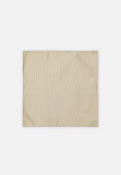 Pier One Set - Otros Accesorios - Beige -Tienda De Hombres Con Estilo ee766886fde8441082c1e198625ed5c2