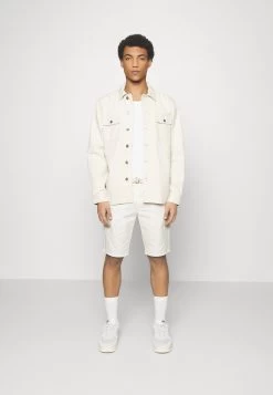 Pier One Shorts - White -Tienda De Hombres Con Estilo f31218b3f24244a7ac73ebb78b754914