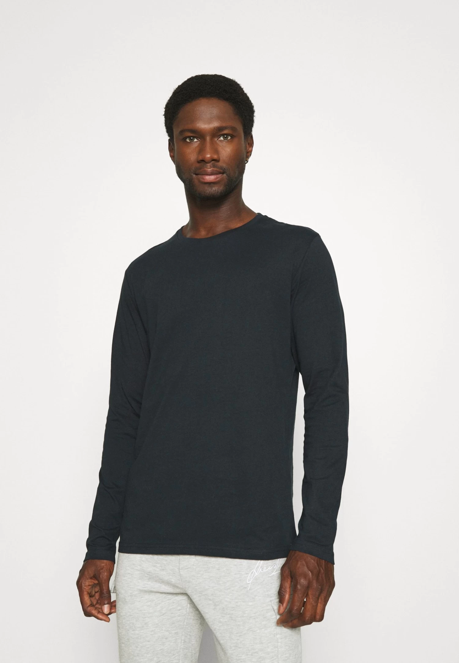 Pier One 2 Pack - Camiseta De Manga Larga - Olive/Dark Blue 4 Pier One 2 Pack - Camiseta De Manga Larga - Olive/Dark Blue - Imagen 2