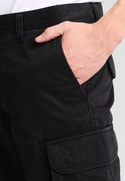 Pier One Shorts - Black -Tienda De Hombres Con Estilo f4b78bf89e1140de88b154ae107937a7