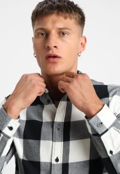 Pier One Camisa - Black/White 11 Pier One Camisa - Black/White -Tienda De Hombres Con Estilo f53db08a39734cb0a9045c08ab5cf6e6