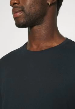 Pier One 2 Pack - Camiseta De Manga Larga - Olive/Dark Blue 13 Pier One 2 Pack - Camiseta De Manga Larga - Olive/Dark Blue -Tienda De Hombres Con Estilo f69abb7916144e8aa0b01718277e8c4a