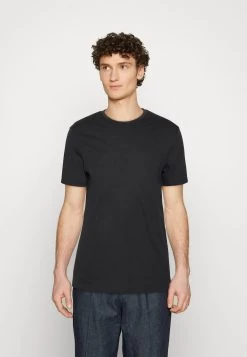 Pier One 5 Pack - Camiseta Básica - White/Off-White/Light Grey/Beige/Black -Tienda De Hombres Con Estilo f745b7dba27b4ebfbb2f71e19a74257d