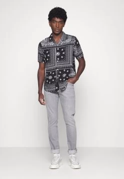 Pier One Unisex - Camisa - Black -Tienda De Hombres Con Estilo f7aeef479c6042539792befe38ce1122