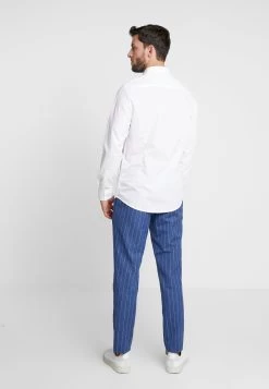 Pier One 2 Pack - Camisa Elegante - White 10 Pier One 2 Pack - Camisa Elegante - White -Tienda De Hombres Con Estilo fe3882eaf28b48838ea76cbb4b0ad904