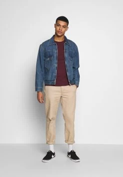 Pier One Camiseta Básica - Bordeaux 9 Pier One Camiseta Básica - Bordeaux -Tienda De Hombres Con Estilo ff28f0162bde4f48b178020dbf508721