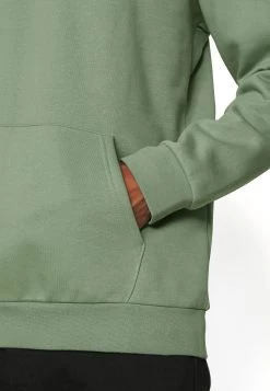 Pier One Jersey Con Capucha - Desert Sage -Tienda De Hombres Con Estilo ff2c41f92af24ef1bf7e642c04b348c9